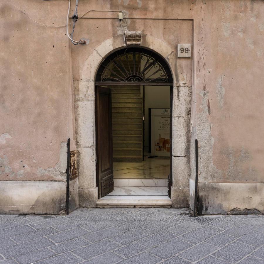Alex Charme Central Apartments - Corso Umberto Taormina Exterior photo